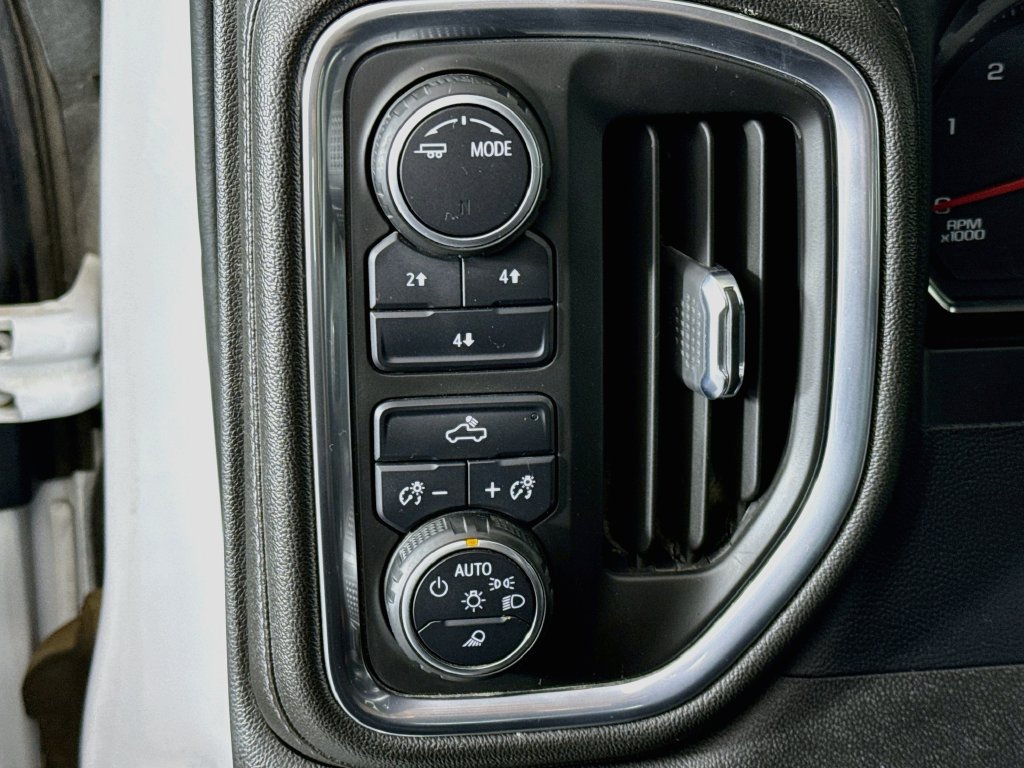 Used 2022 Chevrolet Silverado 2500 LT w/ Fleet Comfort Package AWD/4WD image 10