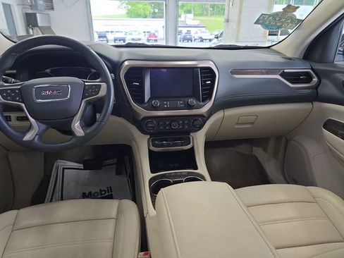 Used 2021 GMC Acadia Denali w/ Denali Technology Package AWD/4WD image 11