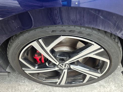 Used 2024 Volkswagen GTI SE FWD image 6