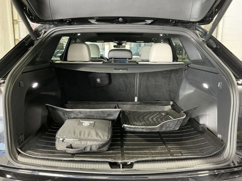 Used 2024 Volkswagen Atlas Cross Sport SEL Premium R-Line AWD/4WD image 25