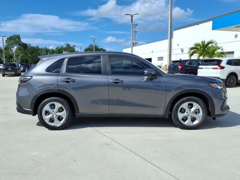 Used 2023 Honda HR-V LX image 15