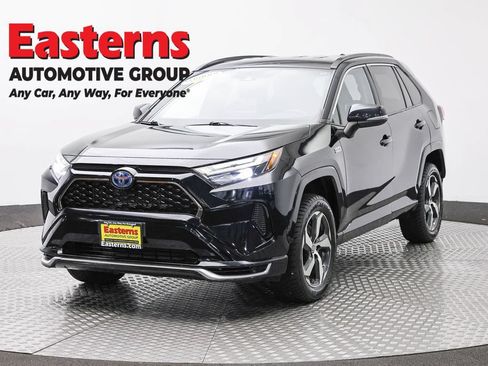 Used 2022 Toyota RAV4 SE AWD/4WD image 1