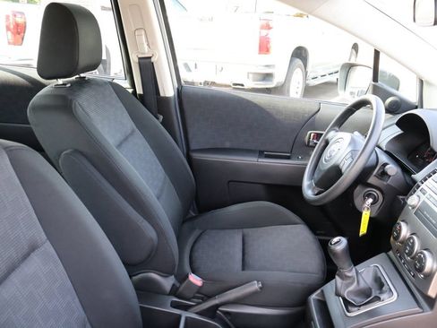 Used 2010 MAZDA MAZDA5 Sport FWD image 8