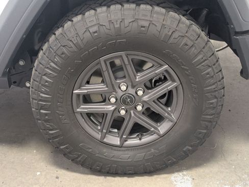 Certified 2026 Jeep Wrangler Sport AWD/4WD image 21