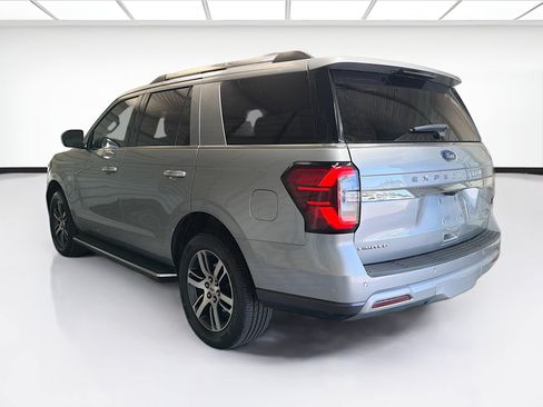 Used 2023 Ford Expedition Limited AWD/4WD image 6