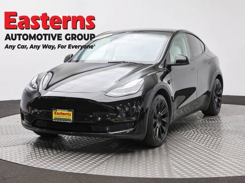 Used 2021 Tesla Model Y Long Range AWD/4WD image 1