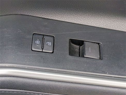 Certified 2023 Toyota Highlander XSE image 42