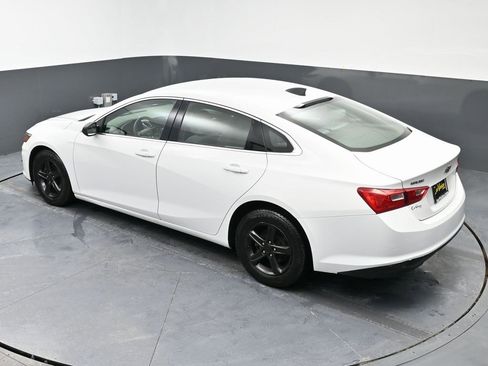 Used 2019 Chevrolet Malibu LS image 41