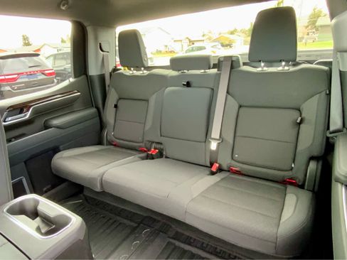 New 2026 GMC Sierra 1500 Elevation image 29