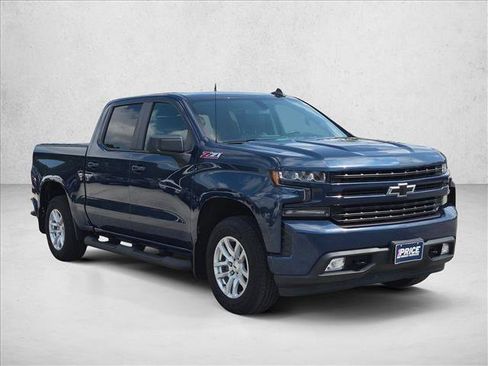 Used 2019 Chevrolet Silverado 1500 RST AWD/4WD image 3