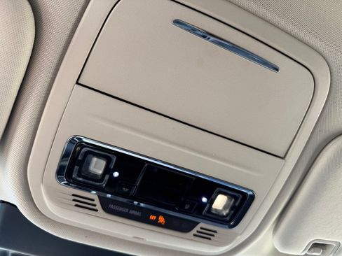 Used 2022 Lincoln Aviator 2WD image 37