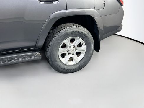 Used 2020 Toyota 4Runner SR5 Premium image 30