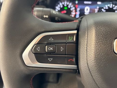Used 2026 Jeep Compass Trailhawk AWD/4WD image 8