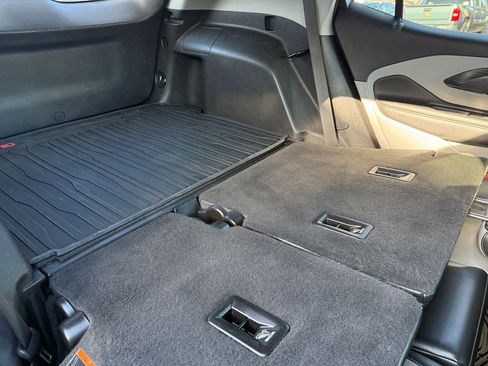 Used 2019 GMC Terrain SLT w/ Preferred Package image 18