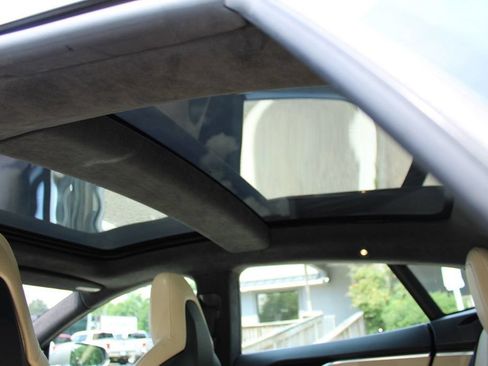 Used 2015 Tesla Model S 70D AWD/4WD image 20