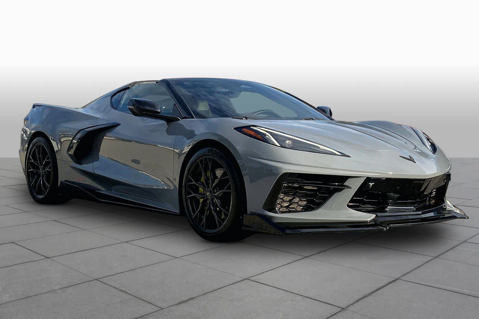 Used 2024 Chevrolet Corvette Stingray Premium Cpe w/ Z51 Performance Package RWD image 3
