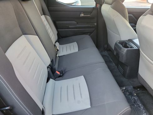 Used 2025 Toyota Tacoma TRD Sport AWD/4WD image 18