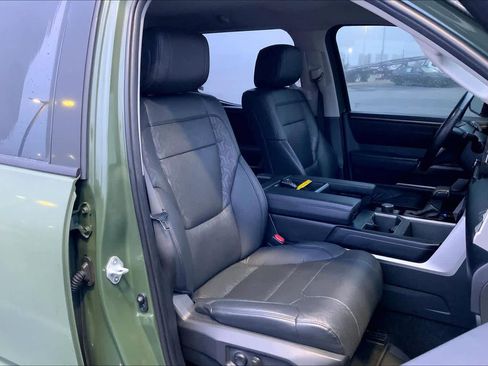 Used 2022 Toyota Tundra SR5 image 10