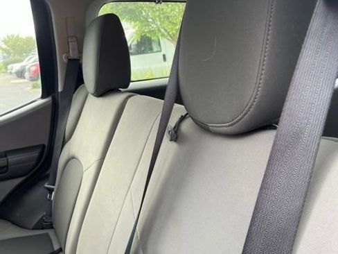 Used 2015 Nissan Xterra S w/ Value Package RWD image 9
