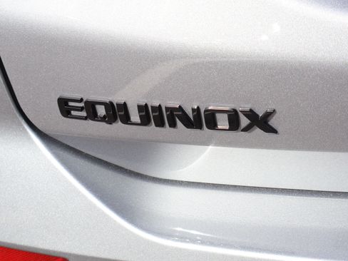 Used 2023 Chevrolet Equinox RS image 19