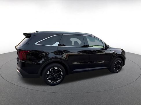 Used 2024 Kia Sorento S FWD image 14