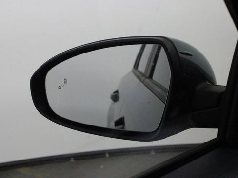 Used 2023 Kia Forte LXS w/ LXS Technology Package image 36