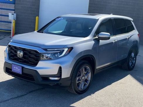 Used 2023 Honda Passport EX-L image 4
