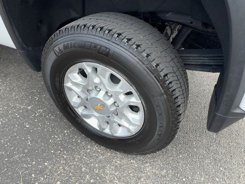Certified 2024 Chevrolet Silverado 2500 LTZ w/ LTZ Convenience Package AWD/4WD image 7