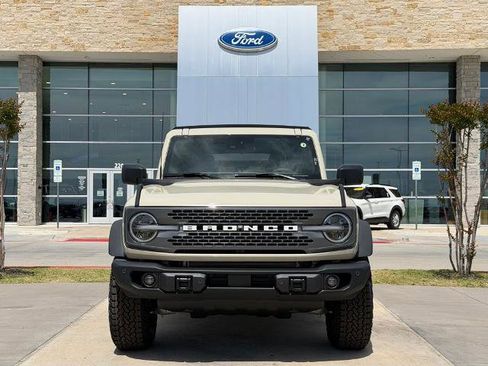 New 2026 Ford Bronco Badlands AWD/4WD image 2