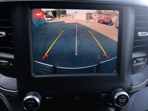 Used 2022 RAM 2500 Tradesman AWD/4WD image 9