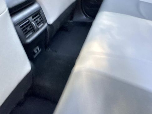 Used 2021 Toyota RAV4 Limited AWD/4WD image 11