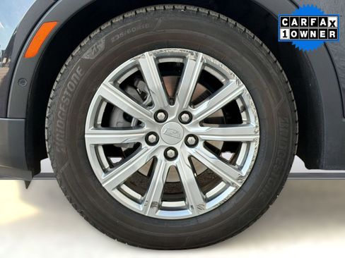 Used 2022 Cadillac XT4 Premium Luxury w/ Enhanced Visibility Package FWD image 12