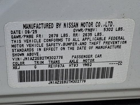 New 2026 Nissan Leaf Platinum+ w/ Cargo Package (Platinum+) FWD image 18