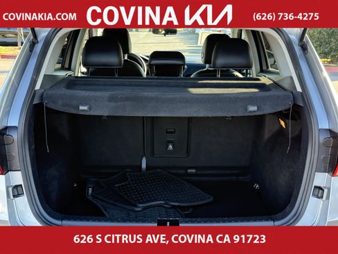 Used 2023 Volkswagen Taos SE image 11