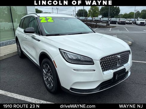 Certified 2022 Lincoln Corsair AWD w/ Equipment Group 101A image 10