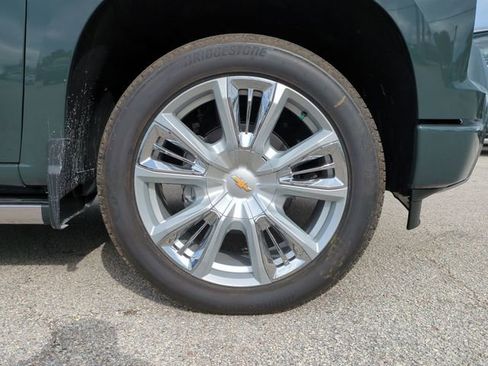 New 2026 Chevrolet Silverado 1500 High Country AWD/4WD image 10