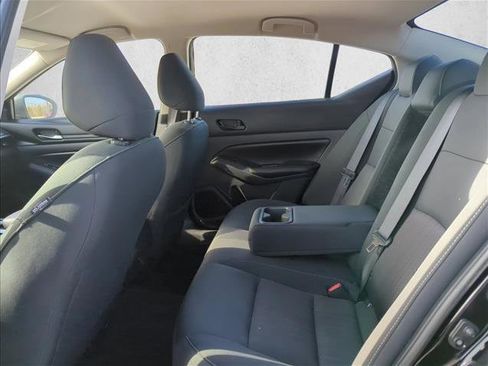 Used 2024 Nissan Altima 2.5 SV image 16