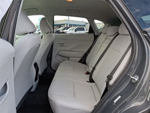 Used 2024 Hyundai Kona SEL image 10