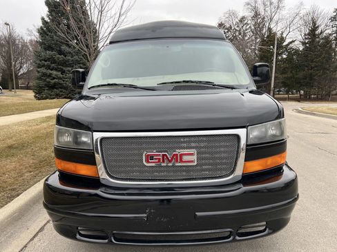 Used 2014 GMC Savana 1500 image 2