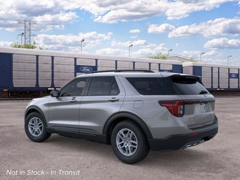 New 2026 Ford Explorer Active w/ Active Comfort Package RWD image 4