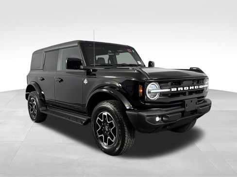 Used 2025 Ford Bronco Outer Banks AWD/4WD image 4