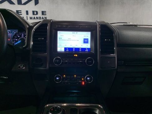 Used 2021 Ford Expedition Max XLT AWD/4WD image 17
