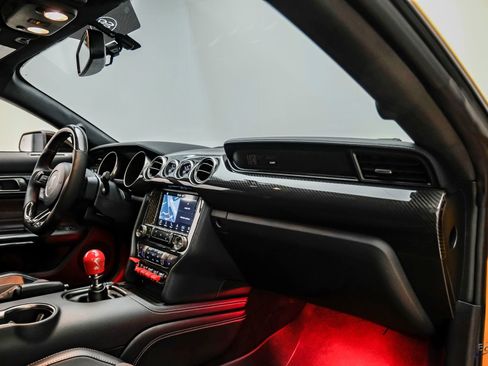 Used 2019 Ford Mustang Shelby GT350 w/ Technology Package image 43