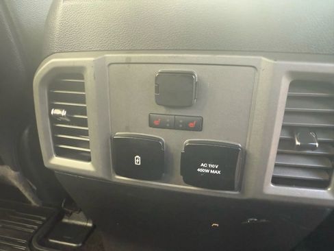 Used 2018 Ford F150 Raptor w/ Equipment Group 802A Luxury image 18