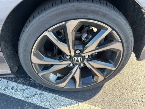 Used 2021 Honda Civic Sport image 10