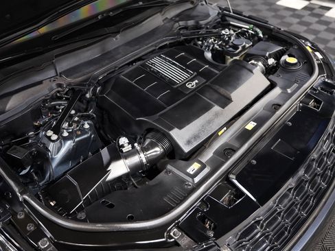 Used 2018 Land Rover Range Rover Sport SVR image 52