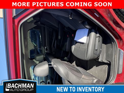 Used 2022 Kia Sorento SX image 9