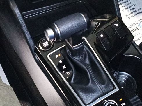 Used 2025 Kia Sportage X-Line w/ Premium Package image 24