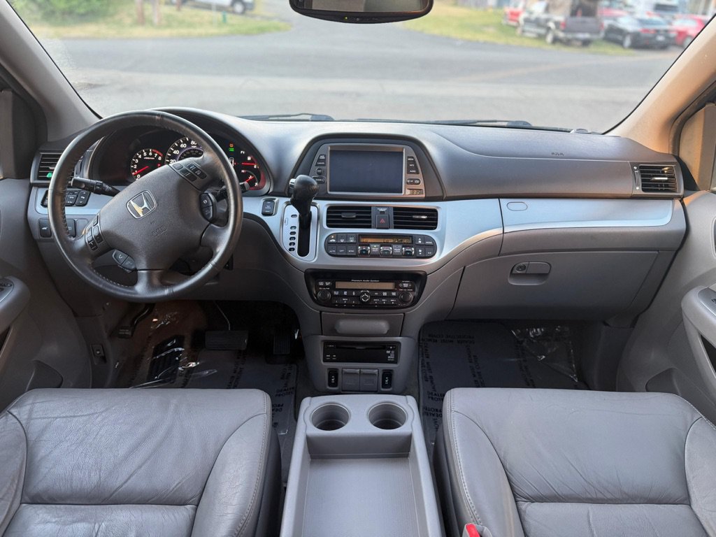 Used 2010 Honda Odyssey Touring image 17