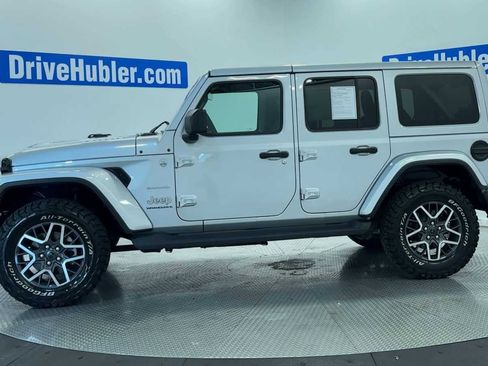 Used 2024 Jeep Wrangler Unlimited Sahara w/ Technology Group AWD/4WD image 4